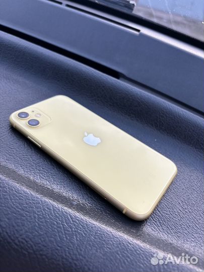 iPhone 11, 64 ГБ