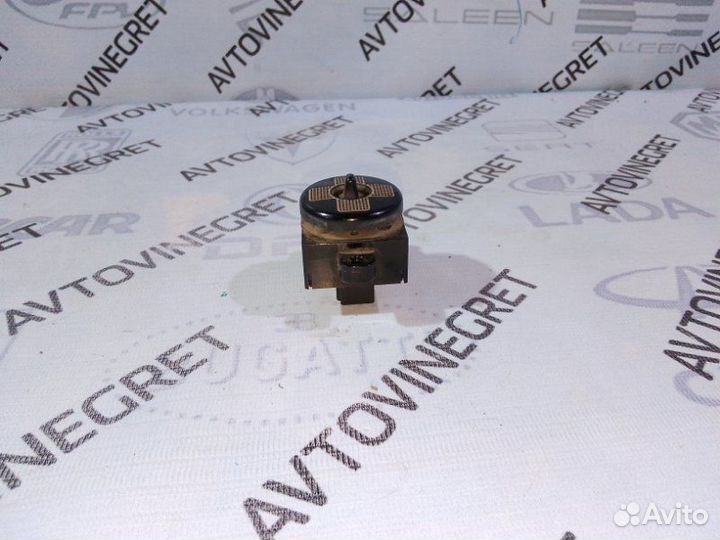 Кнопка регулировки зеркал Kia Rio 1