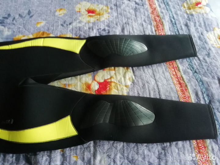 Гидрокостюм