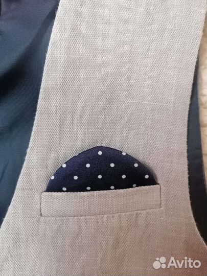 Жилет нарядный Next