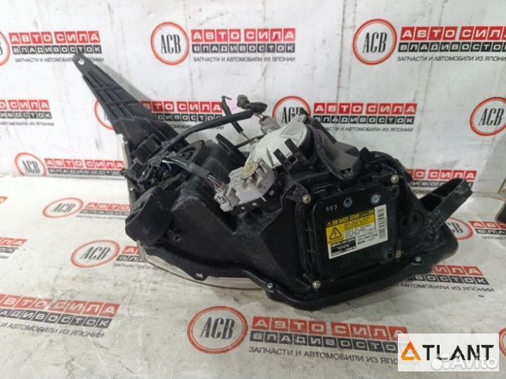 Фара toyota voxy