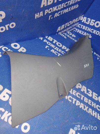 Пластик салона. Toyota Noah минивен 1AZ-FSE 2004