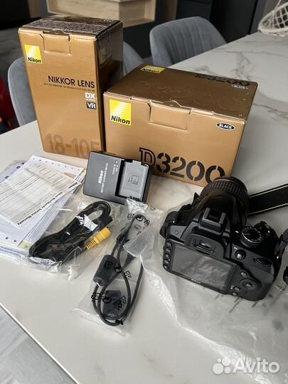 Nikon D3200 kit 18-105