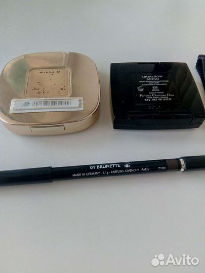 Косметика. Тени. Карандаш для бровей