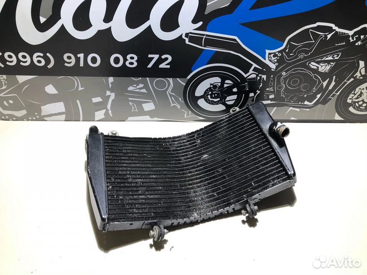 Радиатор Suzuki GSX-R 400 R (GK76A) 1995г