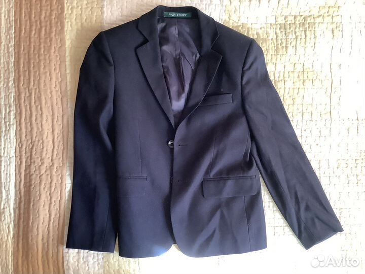 Костюм школьный