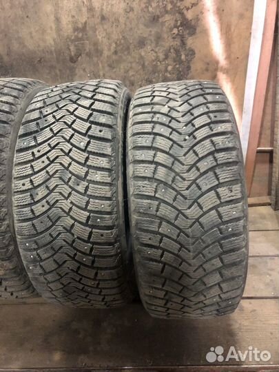 Michelin X-Ice North 4 215/50 R17 100S