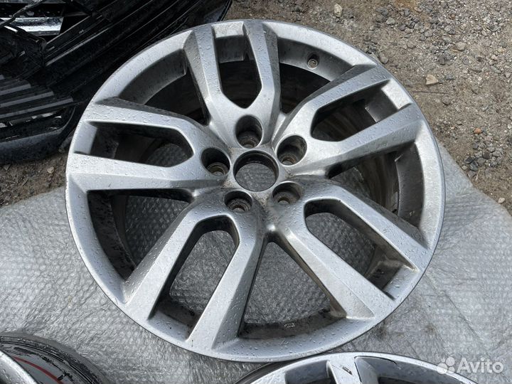 Lexus NX диск литой 3 шт оригинал 4261A-78130