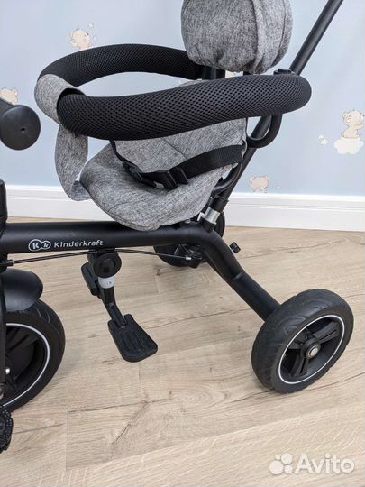 Трехколесный велосипед Kinderkraft Freeway