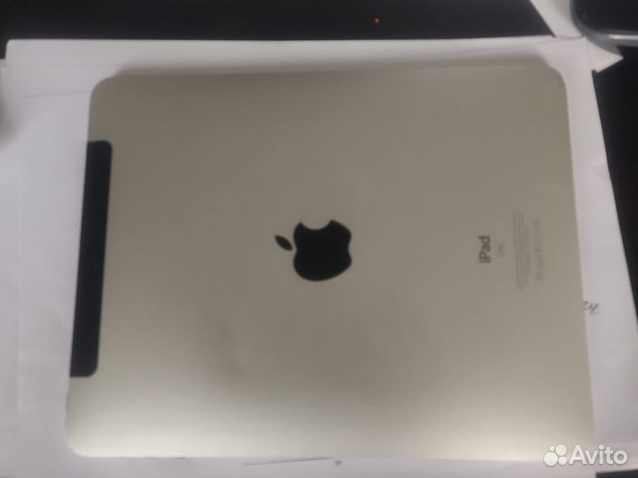 Целый iPad A1337 32GB аккумулятор умер