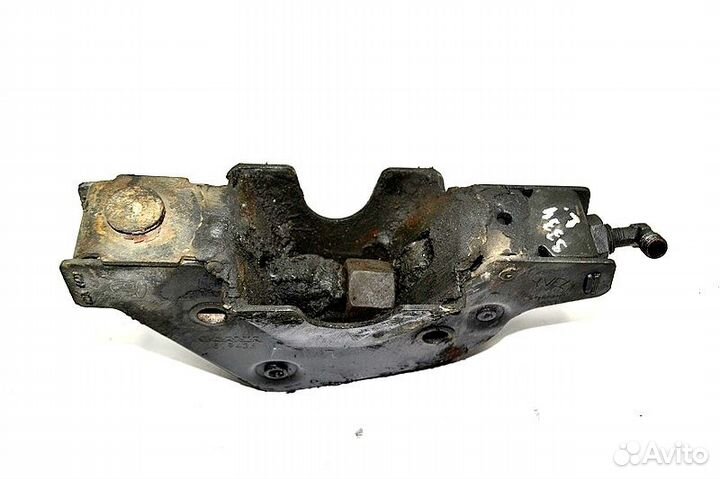 Замок кабины, правый scania R-series (01.04)