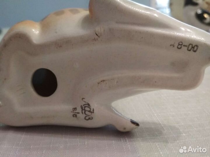 Статуэтка фарфор