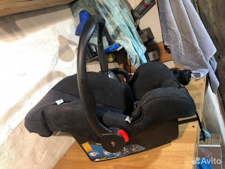 Детская люлька в машину