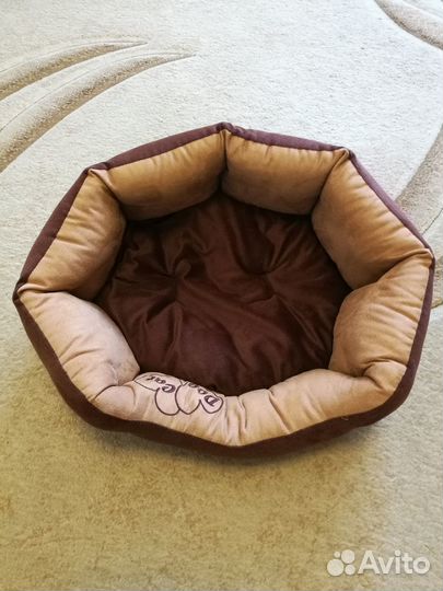 Лежанка для кошек