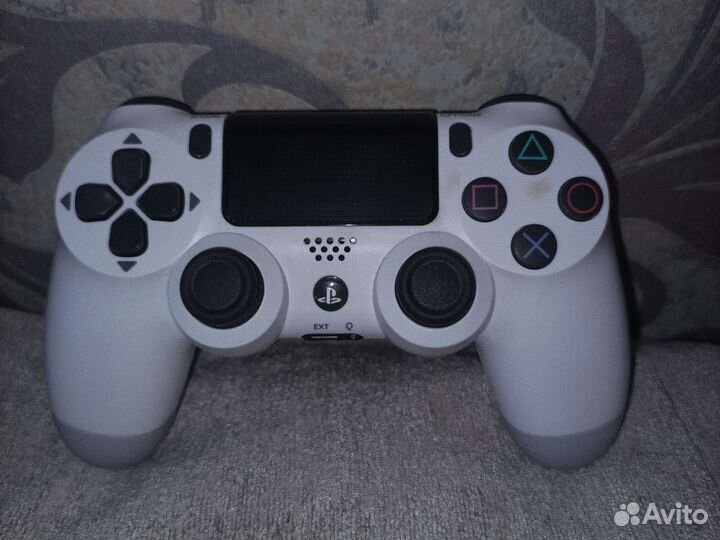 Джостик Sony PS4