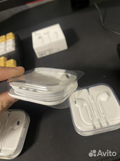 Наушники earpods