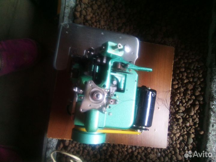 Швейная машина