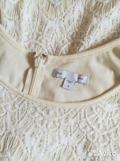 GAP кружевное платье