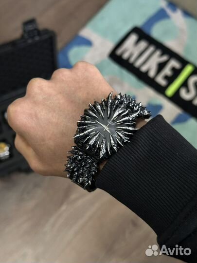 Кастом часы blacker