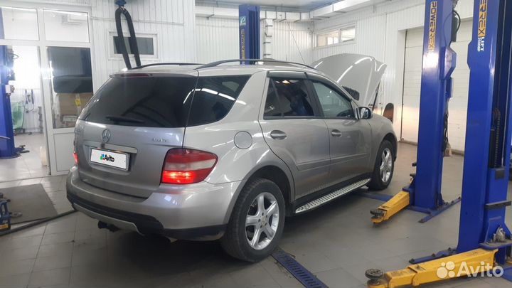Mercedes-Benz M-класс, 2005