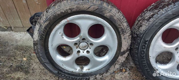 Hankook Winter I'Pike 215/60 R17 95