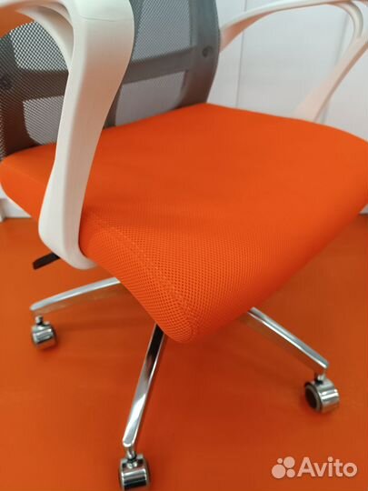 Компьютерное кресло