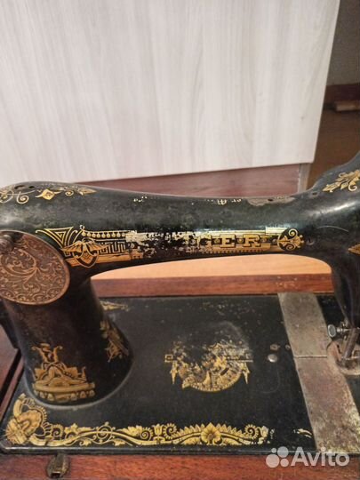 Швейная машина зингер Singer