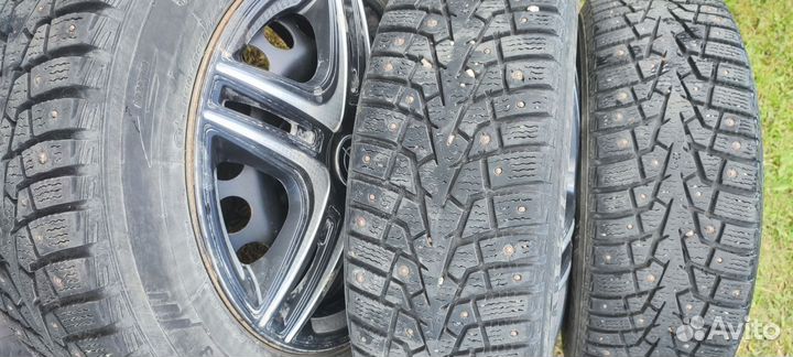 Maxxis ArcticTrekker NP3 205/60 R16 96T