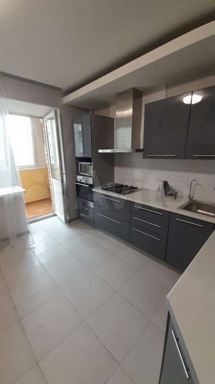 2-к. квартира, 72,5 м², 5/10 эт.