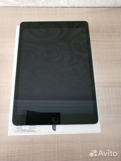 iPad 7 32GB LTE Space Gray