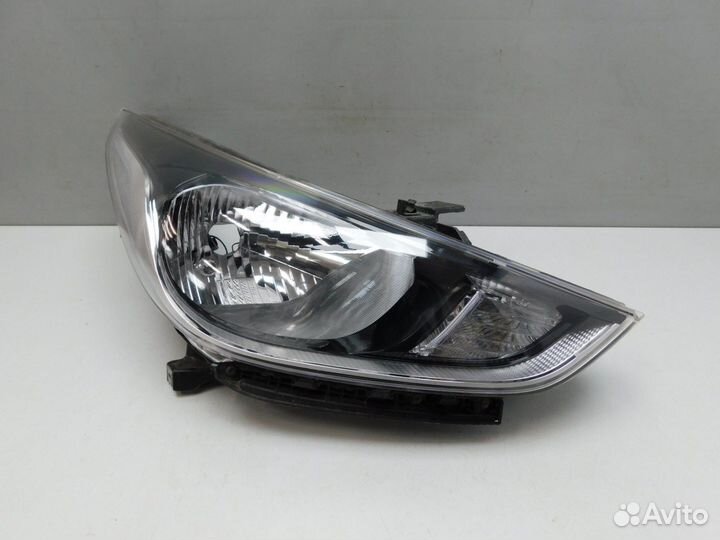 Фара правая Hyundai Solaris