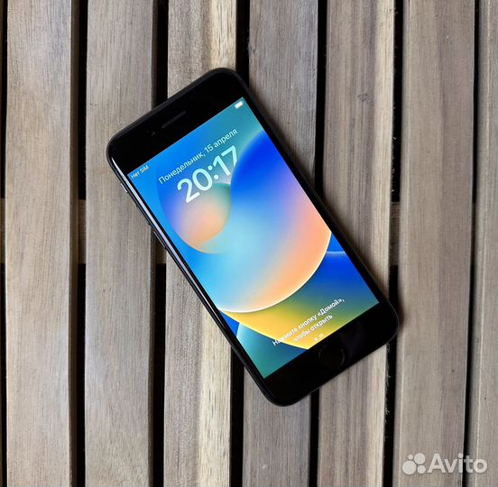 iPhone 8, 64 ГБ