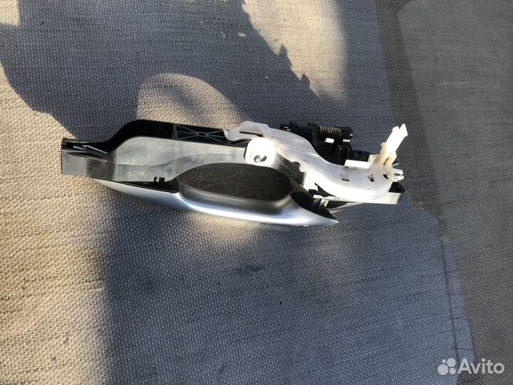 Hyundai I30 ручка передняя левая