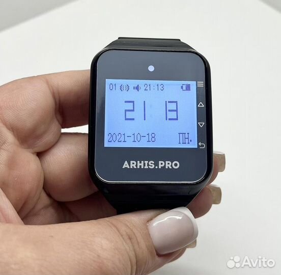 Часы вызова персонала к кнопке вызова официанта