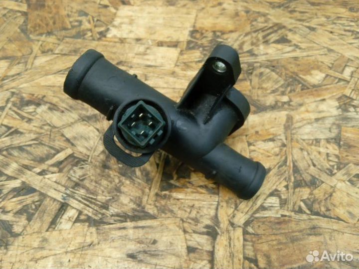 Корпус термостата Audi A3 8L1 AGU 1998