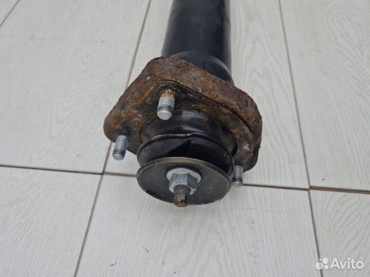 Амортизатор задний Land Rover Range Rover L322