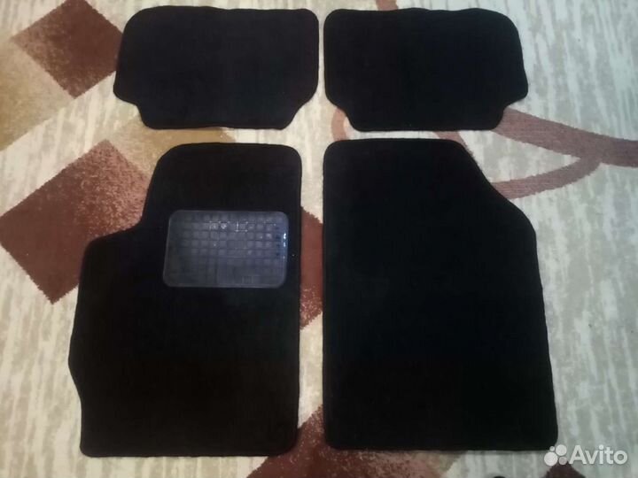 Автомобильные коврики