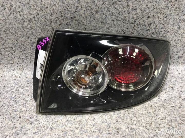 Фонарь правый Mazda 3 BK 2007