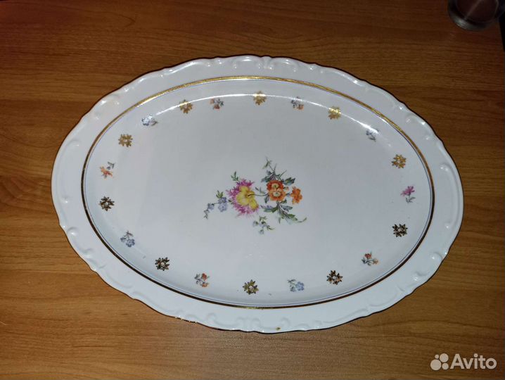 Фарфоровое блюдо большое