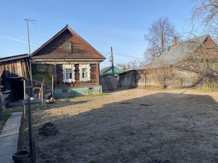 Дом 25,7 м² на участке 6 сот.