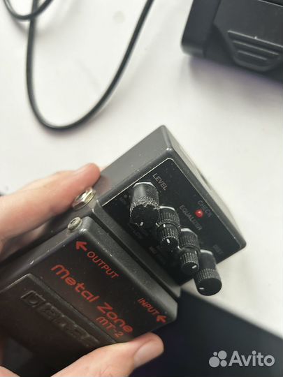 Гитарная педаль boss MT-2 metal zone