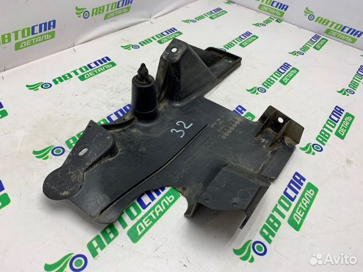 Пыльник днища левый Mazda 3 Bl бензин 2010