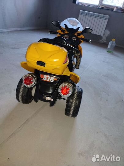 Детский электромобиль