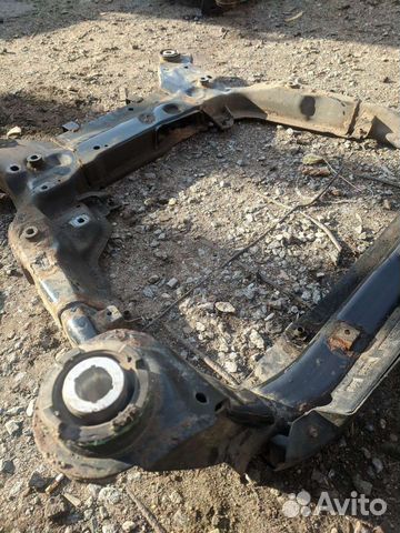 Передний подрамник Land Rover Freelander 2