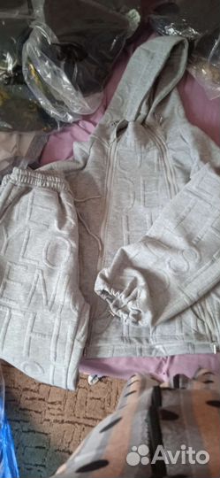 Спортивный костюм женский