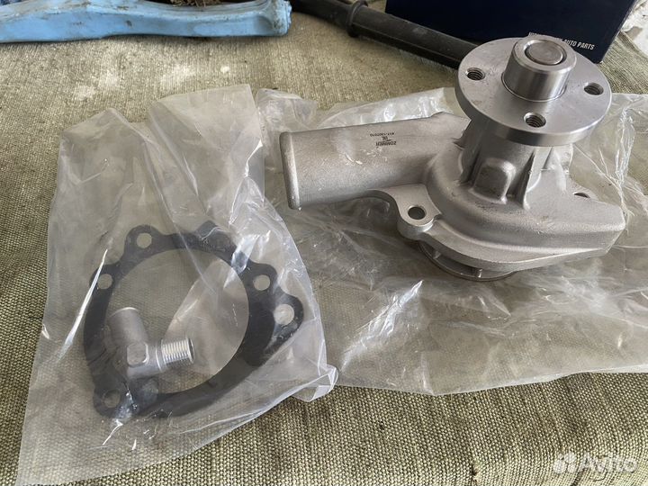 Водяной насос помпа УАЗ умз-417