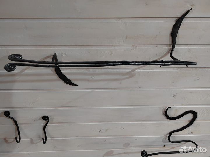 Кованый держатель для бокалов