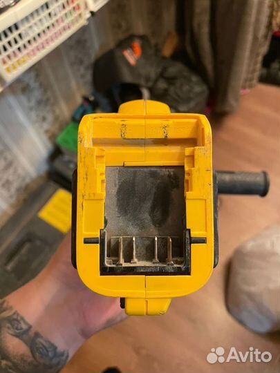 Аккумуляторная болгарка девольт