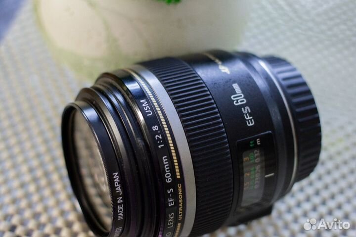 Объектив Canon EF-S 60mm F2.8 USM macro