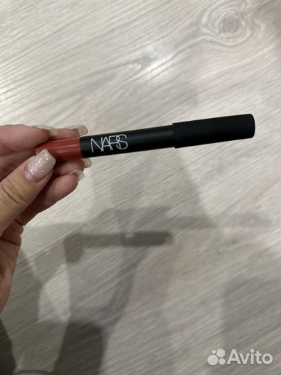 Матовая помада-карандаш nars